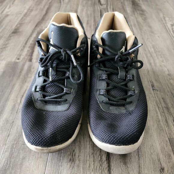 Nike Air Jordan Academy BG Youth Black/White Athletic Shoes Size 6Y 844520-012 - Picture 2 of 5